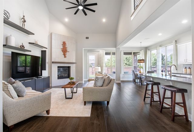 1301 Skyflower Lane, Celina, TX 75009