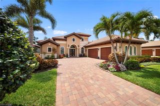 6449 Costa CIR, Naples, FL 34113