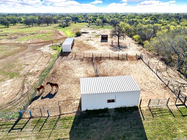 4680 Mount Olive Rd, Adkins, TX 78101