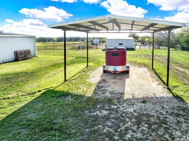 4680 Mount Olive Rd, Adkins, TX 78101