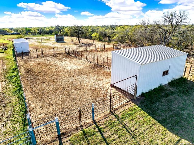 4680 Mount Olive Rd, Adkins, TX 78101