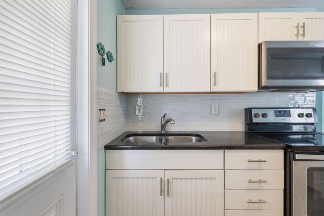 122 Julian Drive, Fort Pierce, FL 34946