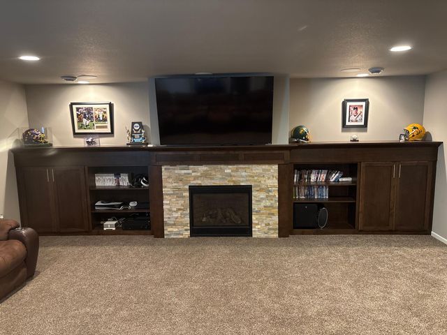 219 6th Street E, Horace, ND 58047