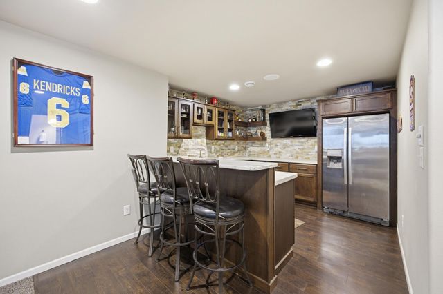 219 6th Street E, Horace, ND 58047