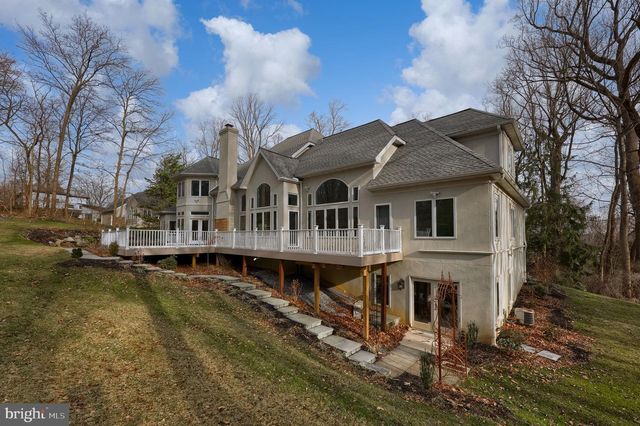 2492 SHAUB RD, Lancaster, PA 17601