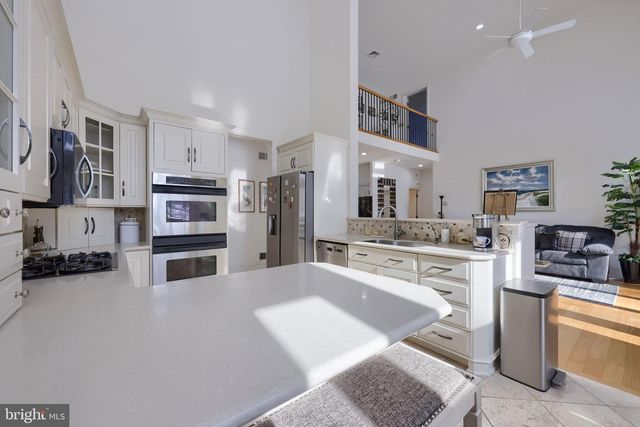 2492 SHAUB RD, Lancaster, PA 17601