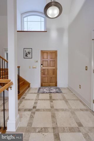 2492 SHAUB RD, Lancaster, PA 17601