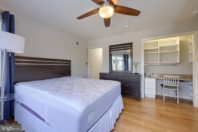 2492 SHAUB RD, Lancaster, PA 17601