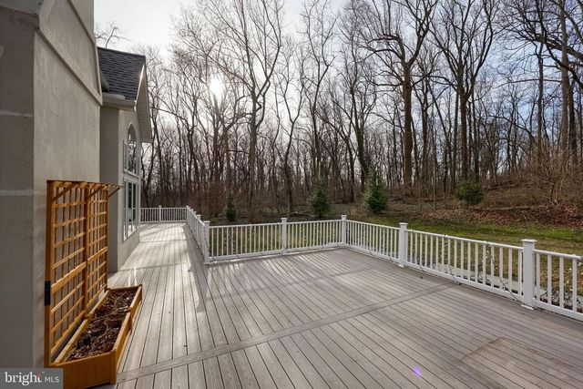 2492 SHAUB RD, Lancaster, PA 17601