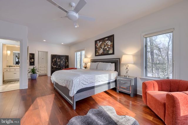 2492 SHAUB RD, Lancaster, PA 17601