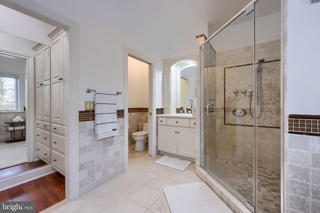 2492 SHAUB RD, Lancaster, PA 17601