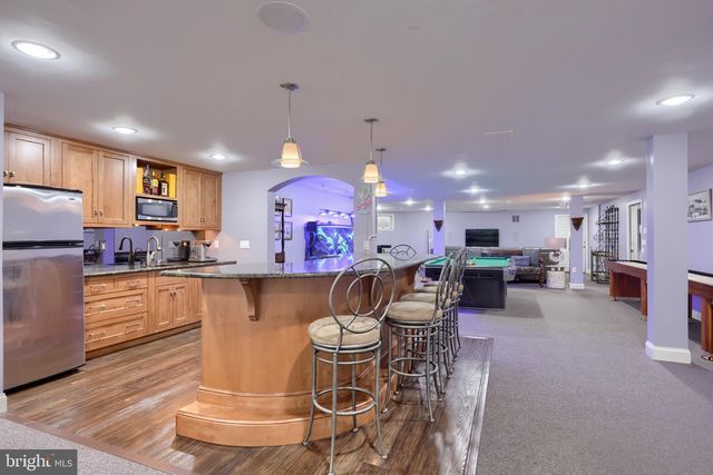 2492 SHAUB RD, Lancaster, PA 17601