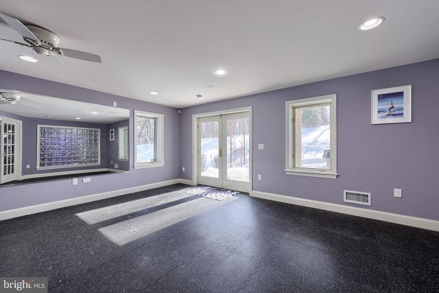 2492 SHAUB RD, Lancaster, PA 17601