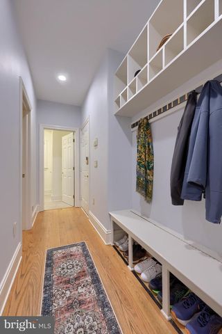 2492 SHAUB RD, Lancaster, PA 17601