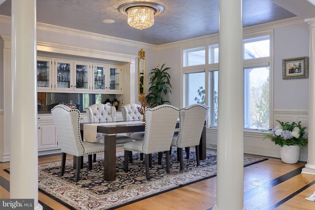 2492 SHAUB RD, Lancaster, PA 17601