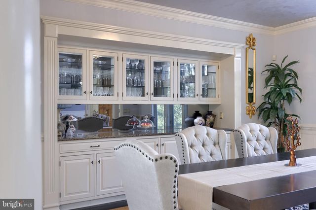 2492 SHAUB RD, Lancaster, PA 17601