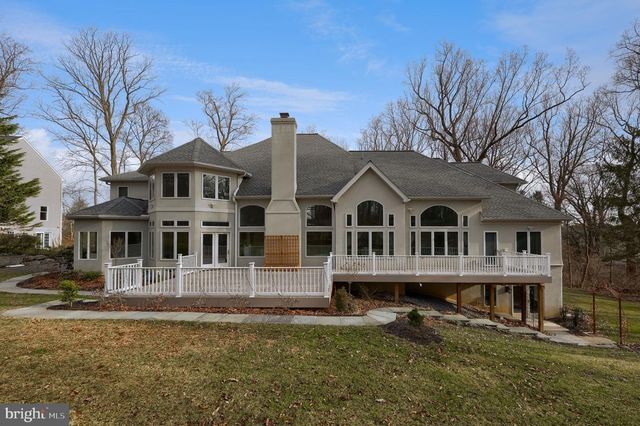 2492 SHAUB RD, Lancaster, PA 17601