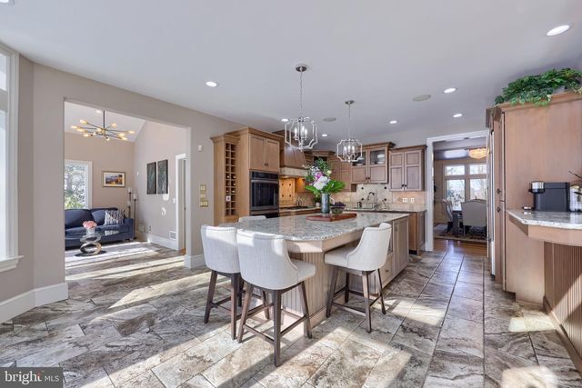 2492 SHAUB RD, Lancaster, PA 17601