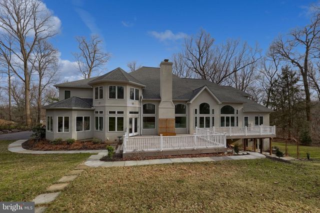 2492 SHAUB RD, Lancaster, PA 17601