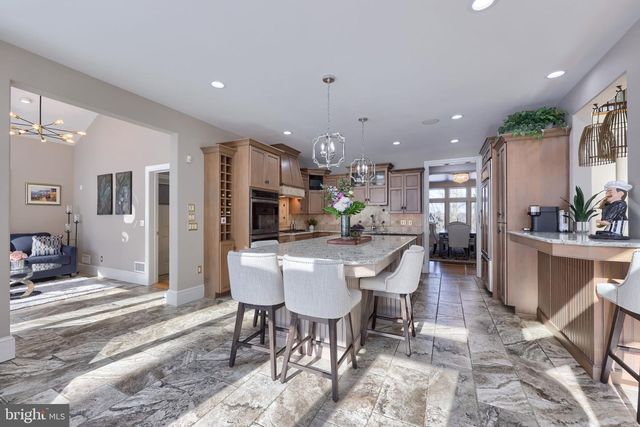 2492 SHAUB RD, Lancaster, PA 17601