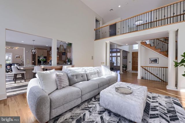 2492 SHAUB RD, Lancaster, PA 17601