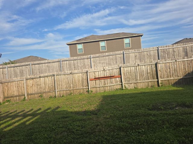 1322 Lucchese Lane, Dallas, TX 75253