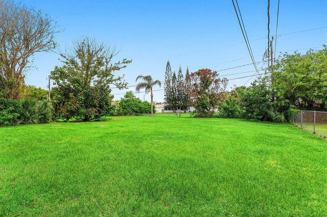 2937 SE Ironton Avenue, Port St. Lucie, FL 34952