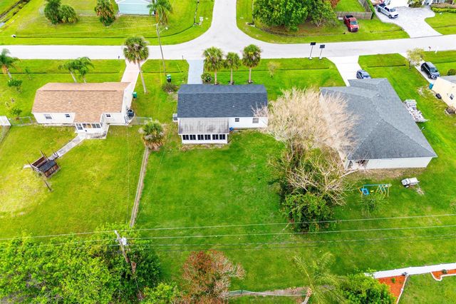 2937 SE Ironton Avenue, Port St. Lucie, FL 34952
