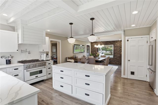 146 East Brook Road, Pittsford, NY 14534