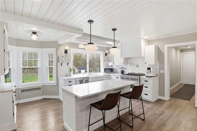 146 East Brook Road, Pittsford, NY 14534