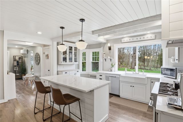 146 East Brook Road, Pittsford, NY 14534