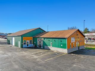 2121 W Houghton Lake Drive, Prudenville, MI 48651