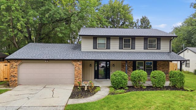 6925 LAKE CREST Court, Fort Wayne, IN 46815