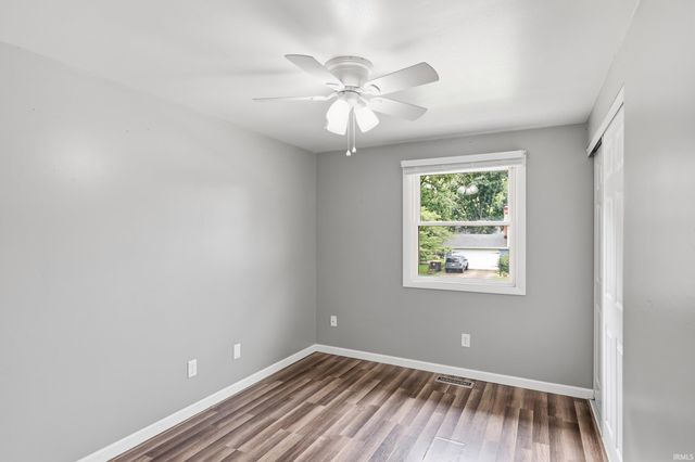 6925 LAKE CREST Court, Fort Wayne, IN 46815