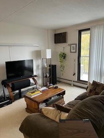 2601 Kenzie Terrace 512, Saint Anthony, MN 55418