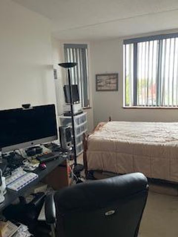 2601 Kenzie Terrace 512, Saint Anthony, MN 55418