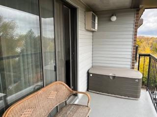 2601 Kenzie Terrace 512, Saint Anthony, MN 55418