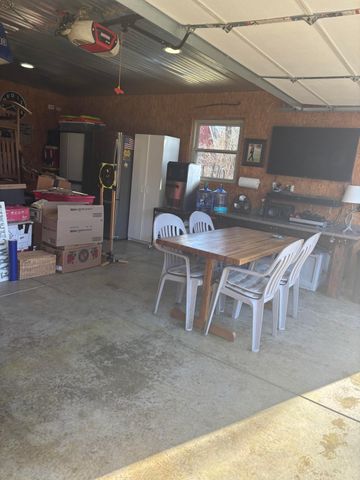 50389 E Lake Shore Drive, Silver Creek Twp, MI 49047