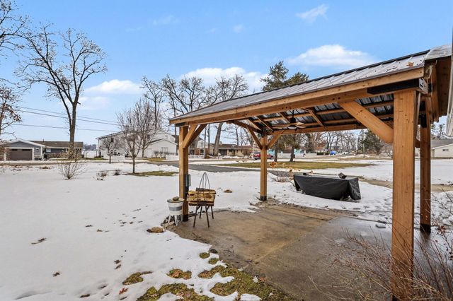 50389 E Lake Shore Drive, Silver Creek Twp, MI 49047