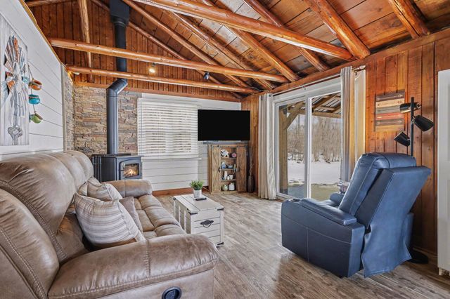 50389 E Lake Shore Drive, Silver Creek Twp, MI 49047