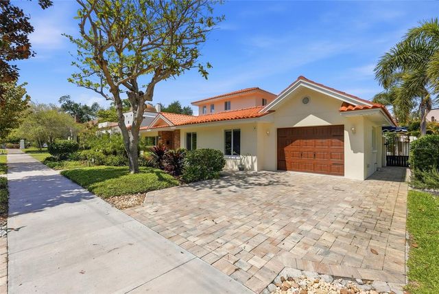 125 23RD AVENUE NE, St Petersburg, FL 33704