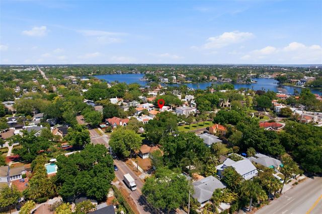 125 23RD AVENUE NE, St Petersburg, FL 33704
