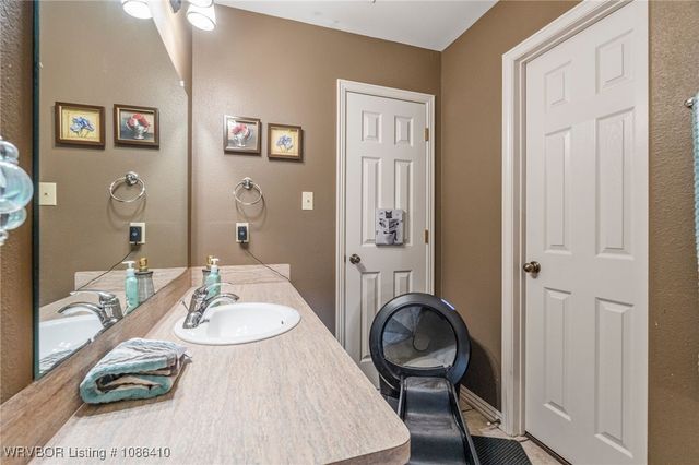 1002 N Ulmer Street, Greenwood, AR 72936