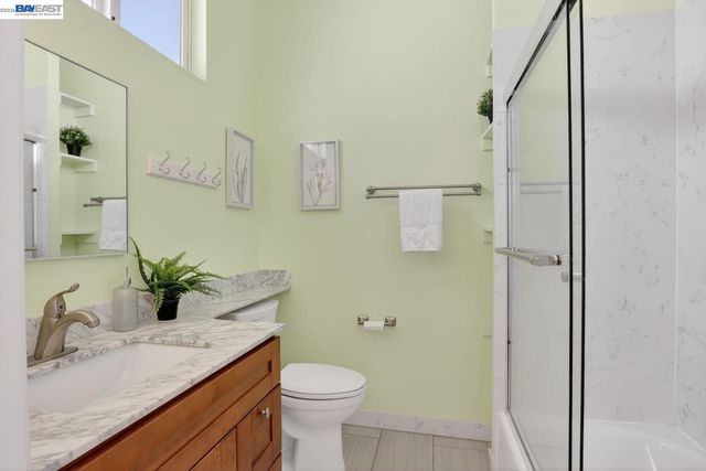 1328 E 25th St, Oakland, CA 94606