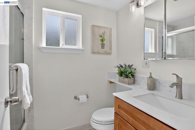 1328 E 25th St, Oakland, CA 94606
