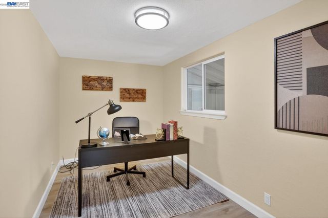 1328 E 25th St, Oakland, CA 94606