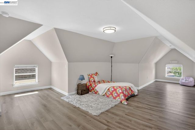 1328 E 25th St, Oakland, CA 94606