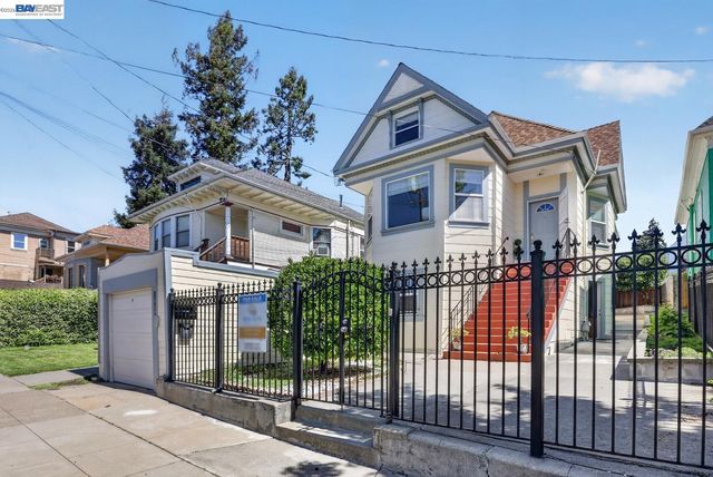 1328 E 25th St, Oakland, CA 94606