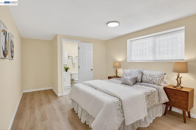 1328 E 25th St, Oakland, CA 94606