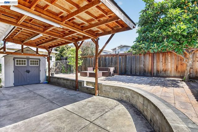 1328 E 25th St, Oakland, CA 94606